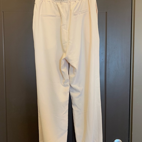Entro Cream Jogger Style Pants - Picture 3 of 8